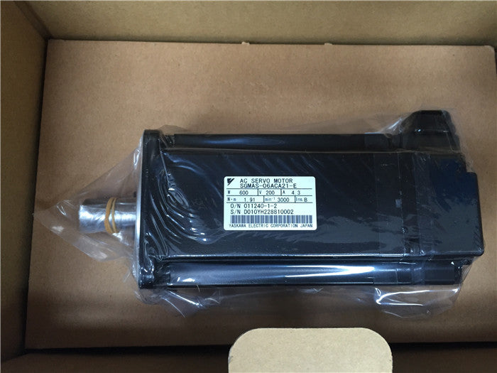 1PC YASKAWA AC SERVO MOTOR SGMAS-06ACA21-E