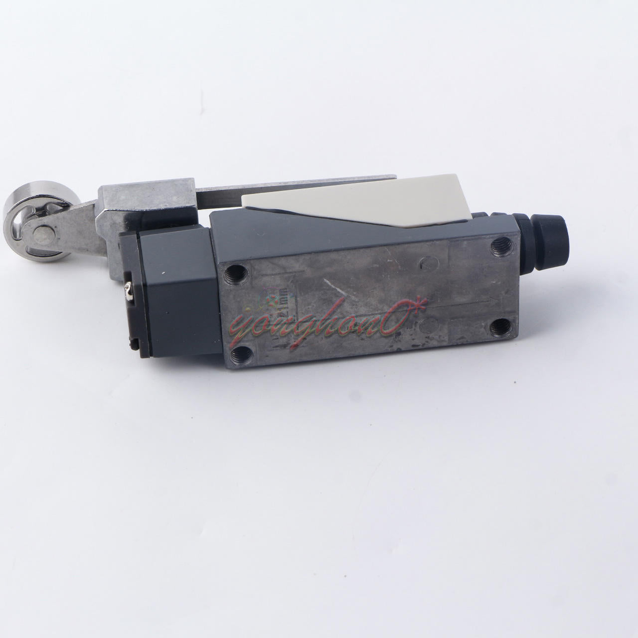 5-Piece Omron Limit Switch D4V-8108SZ - OMRON