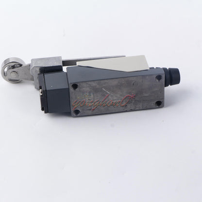 5-Piece Omron Limit Switch D4V-8108SZ - OMRON