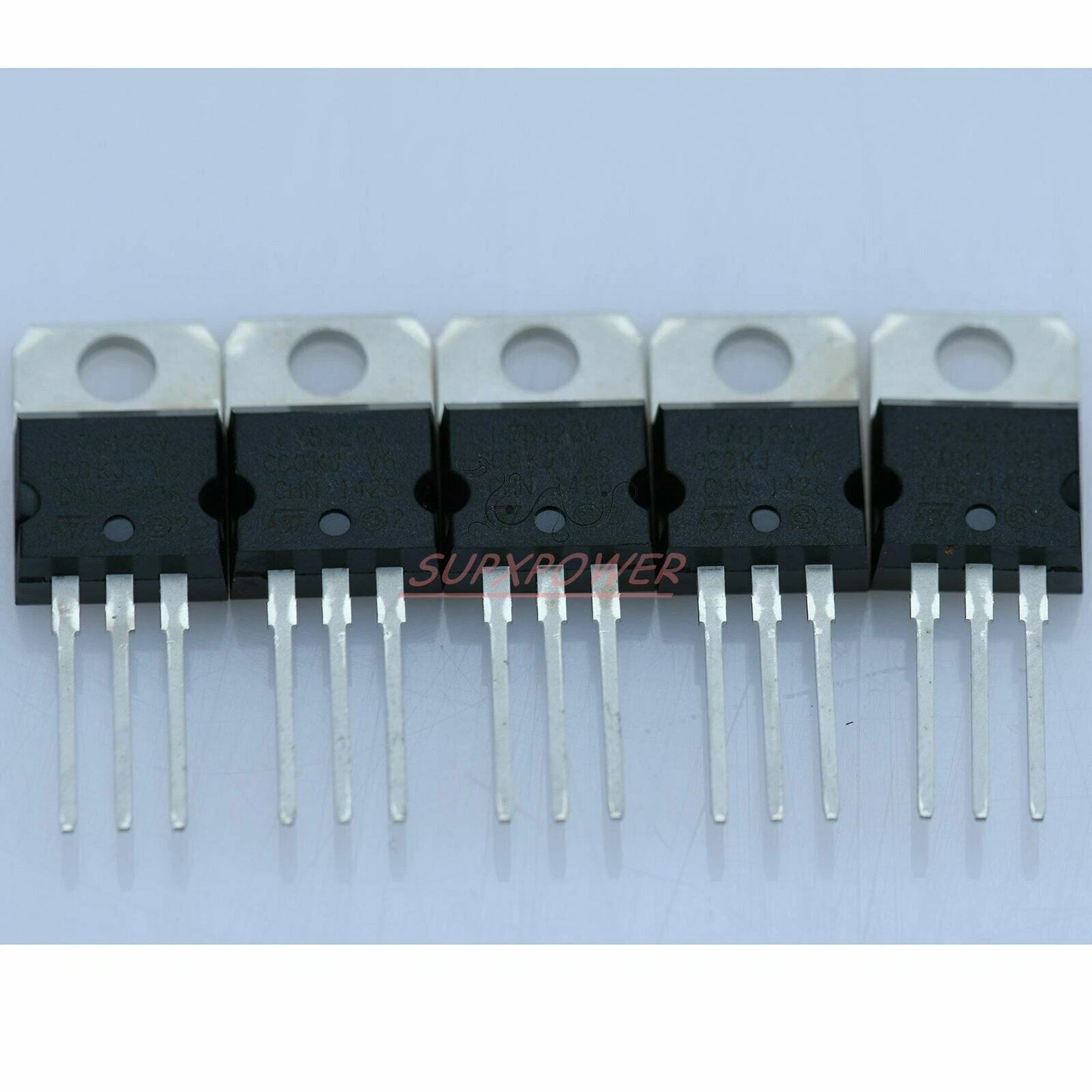 L7805CV L7805 LM7805 ST TO-220 Voltage Regulator 5V 1.5A (5PCS)