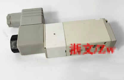 new 1PCS FIT FOR solenoid valve MVSC-220M-4E1 DC24V Box Type - OMRON