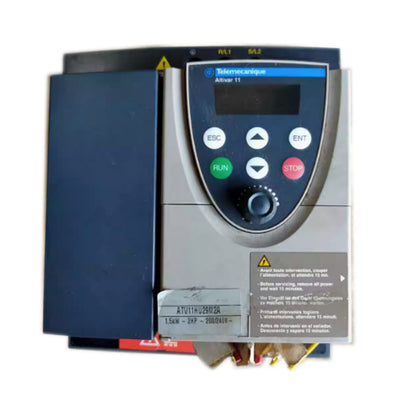 SCHNEIDER ATV11HU29M2A Inverter 220V 1.5KW - SCHNEIDER