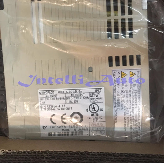 1PCS Yaskawa SGDS-A5A12A Servo Drive In Box