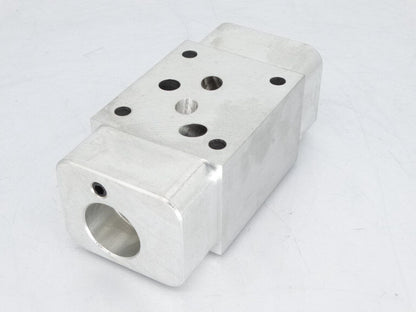 SUN HYDRAULICS BBY MANIFOLD - High Pressure hydraulic manifold with multiple ports and durable construction. - SUN HYDRAULICS