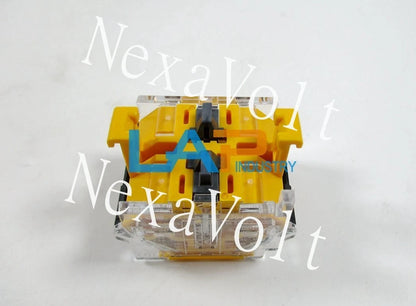1PCS For Contact 704.900.4 2NC AC-15 6A 230V