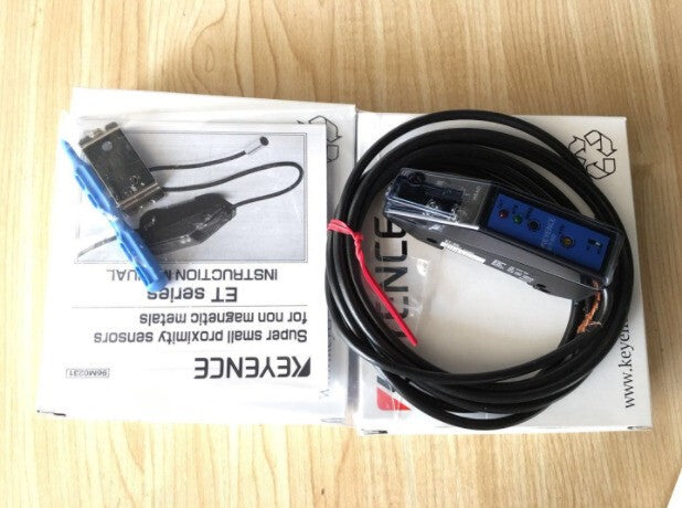 1PCS Keyence ET-90 ET90 Fiber Amplifier Sensor In Box Free Shipping