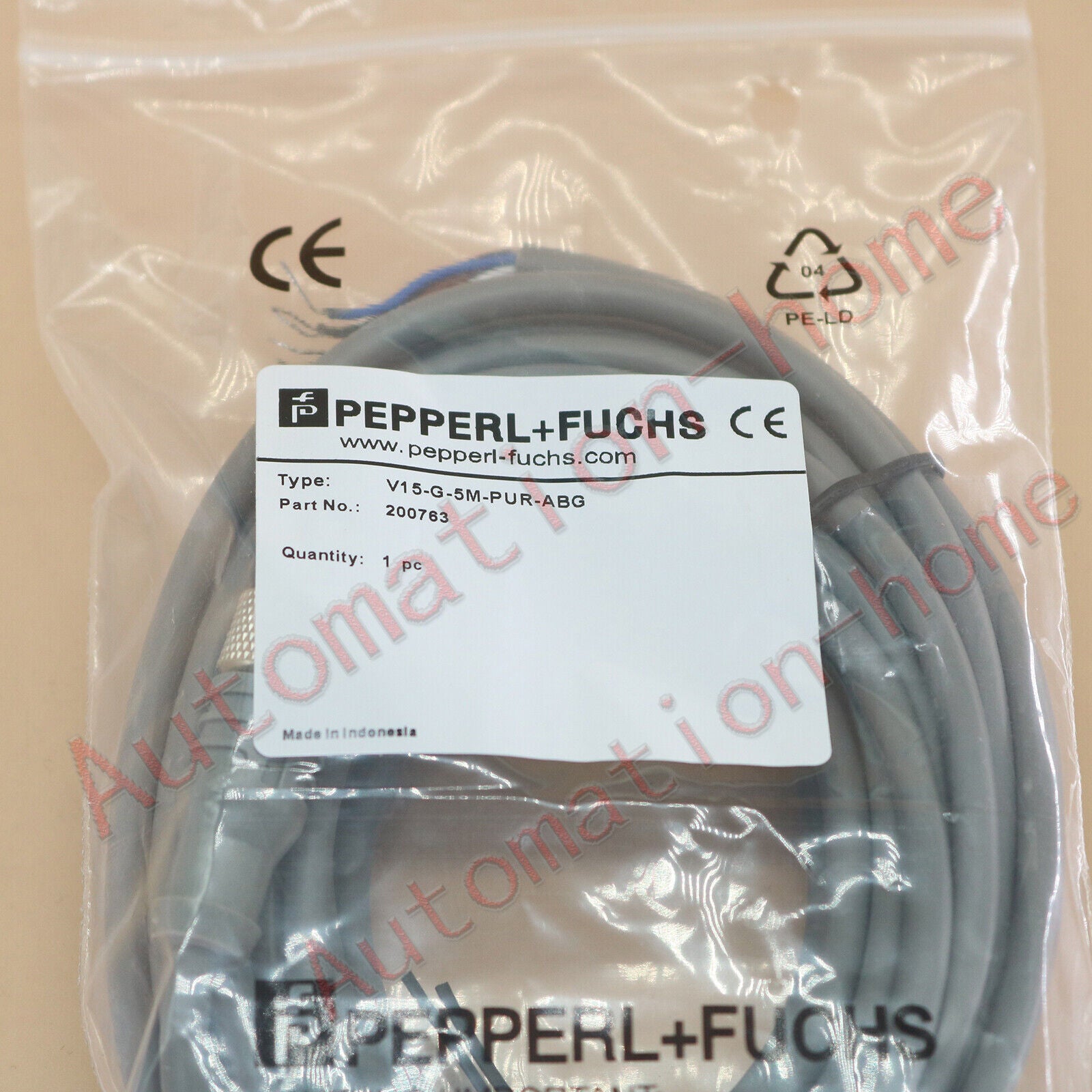 1PCS PEPPERL+FUCHS V15-G 5M-PUR-ABG Cable - PEPPERL+FUCHS