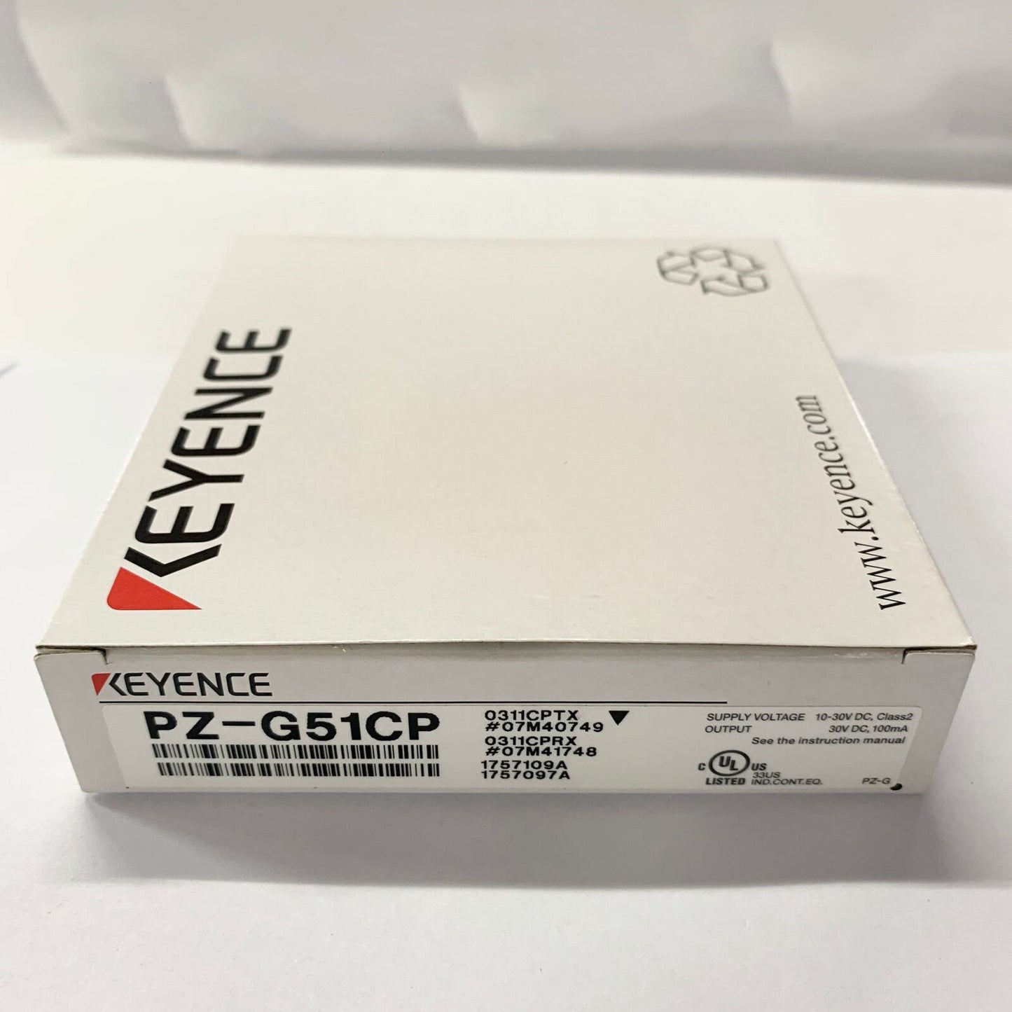 ONE KEYENCE PZ-G51CP Photoelectric Switch Sensor - KEYENCE