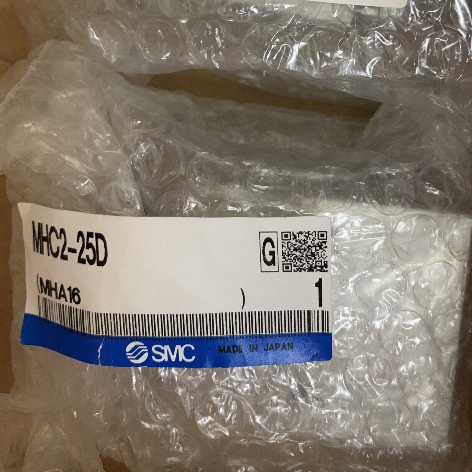 New MHC2-25D Pneumatic Gripper Cylinder - SMC