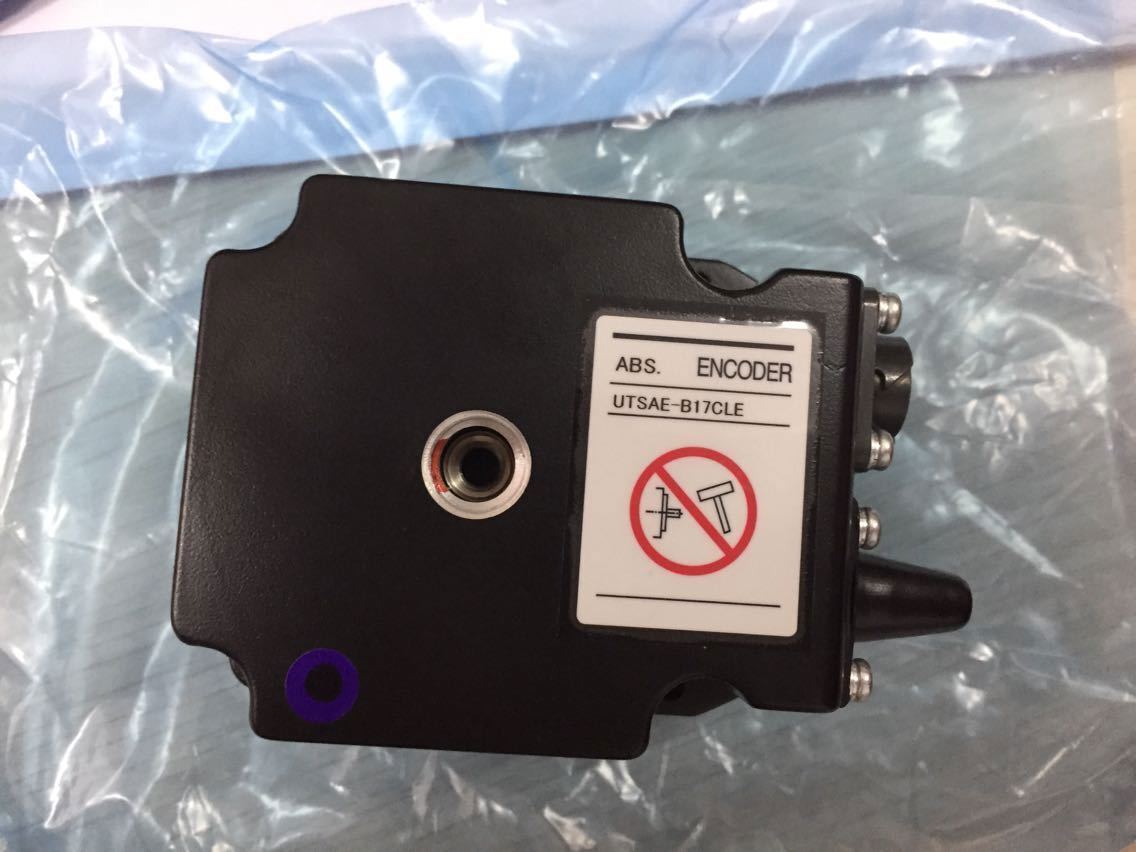 new 1PC  Yaskawa UTSAE-B17CLE Servo Encoder UTSAEB17CLE In Box ping