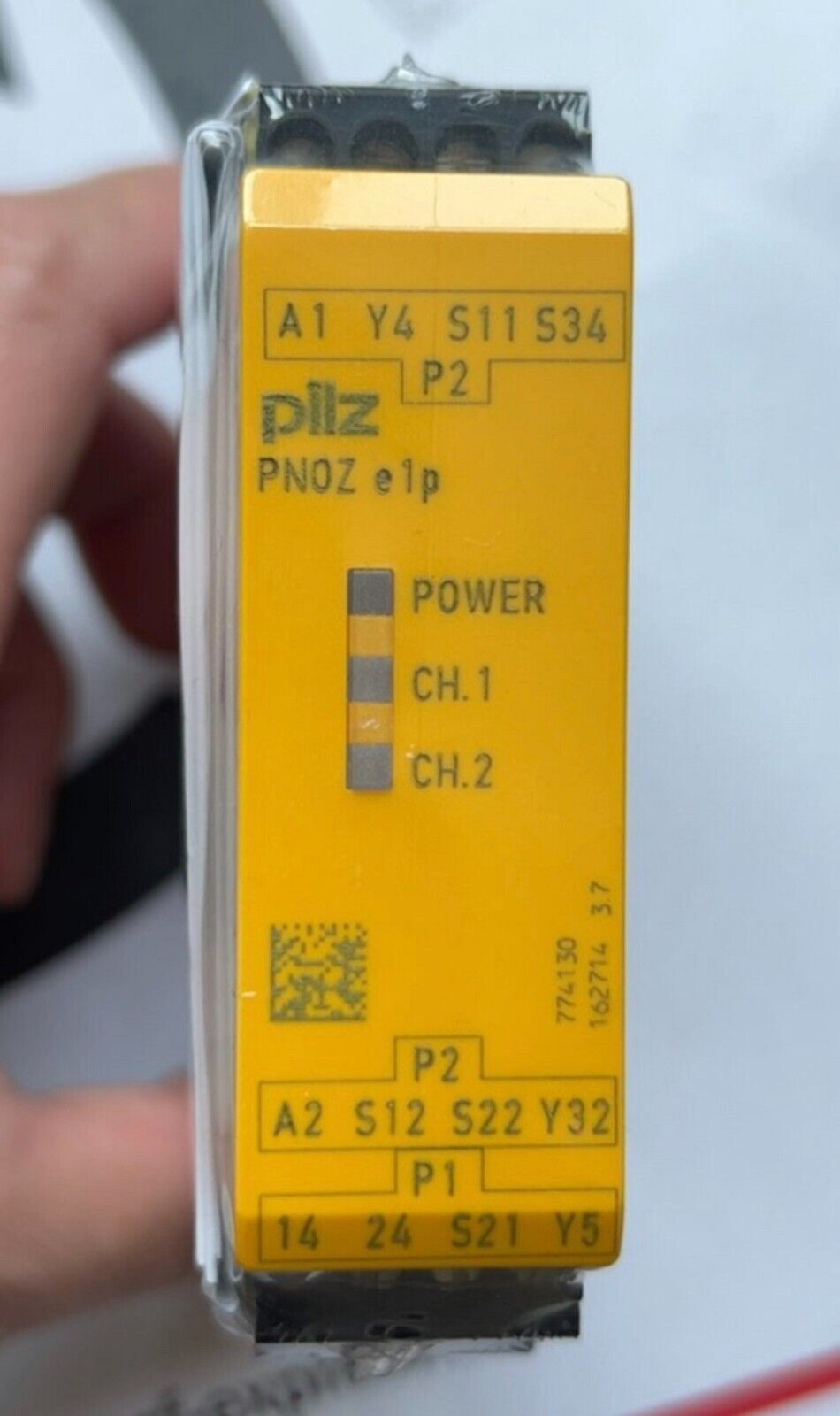 new PNOZ E1P PILZ 774130 24VDC 2so Safety Relays#HL - PNOZ