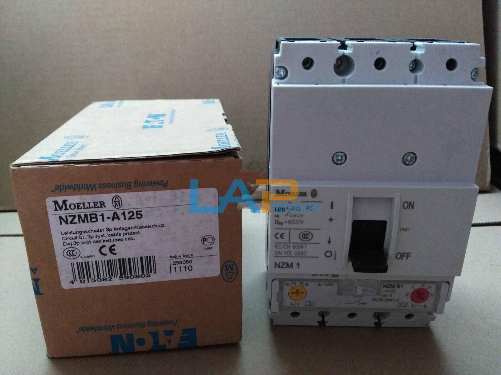 new 1Pcs  For EATON MOELLER Molded Case Circuit Breaker NZMB1-A125 3P 125A