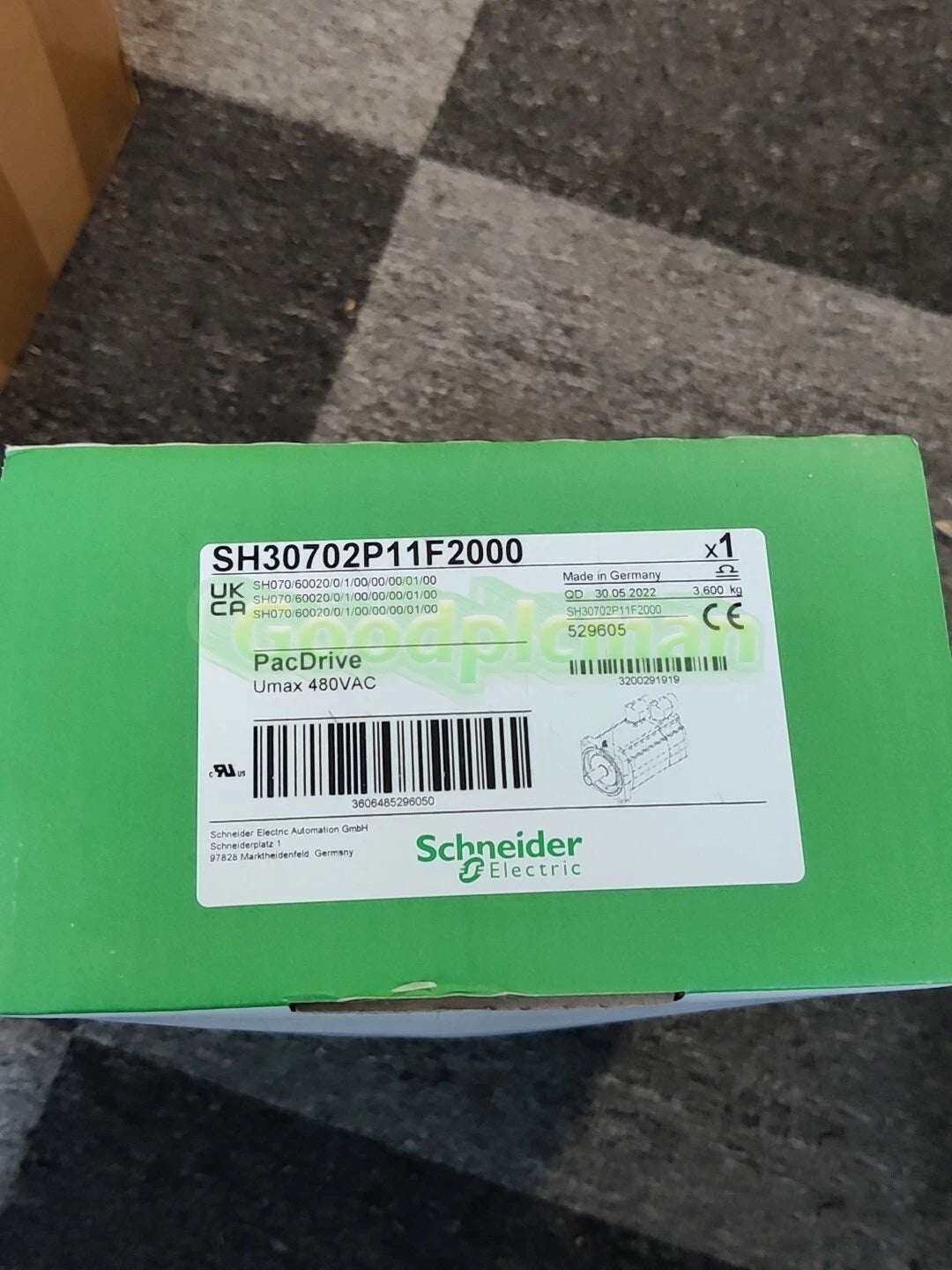 1PC SH30702P11F2000 servo motor SH30702P11F2000 ping