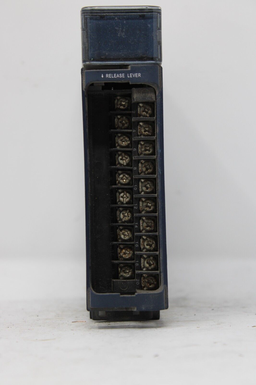 used GE Fanuc IC694MDL740A Output Module *No Door - GE FANUC