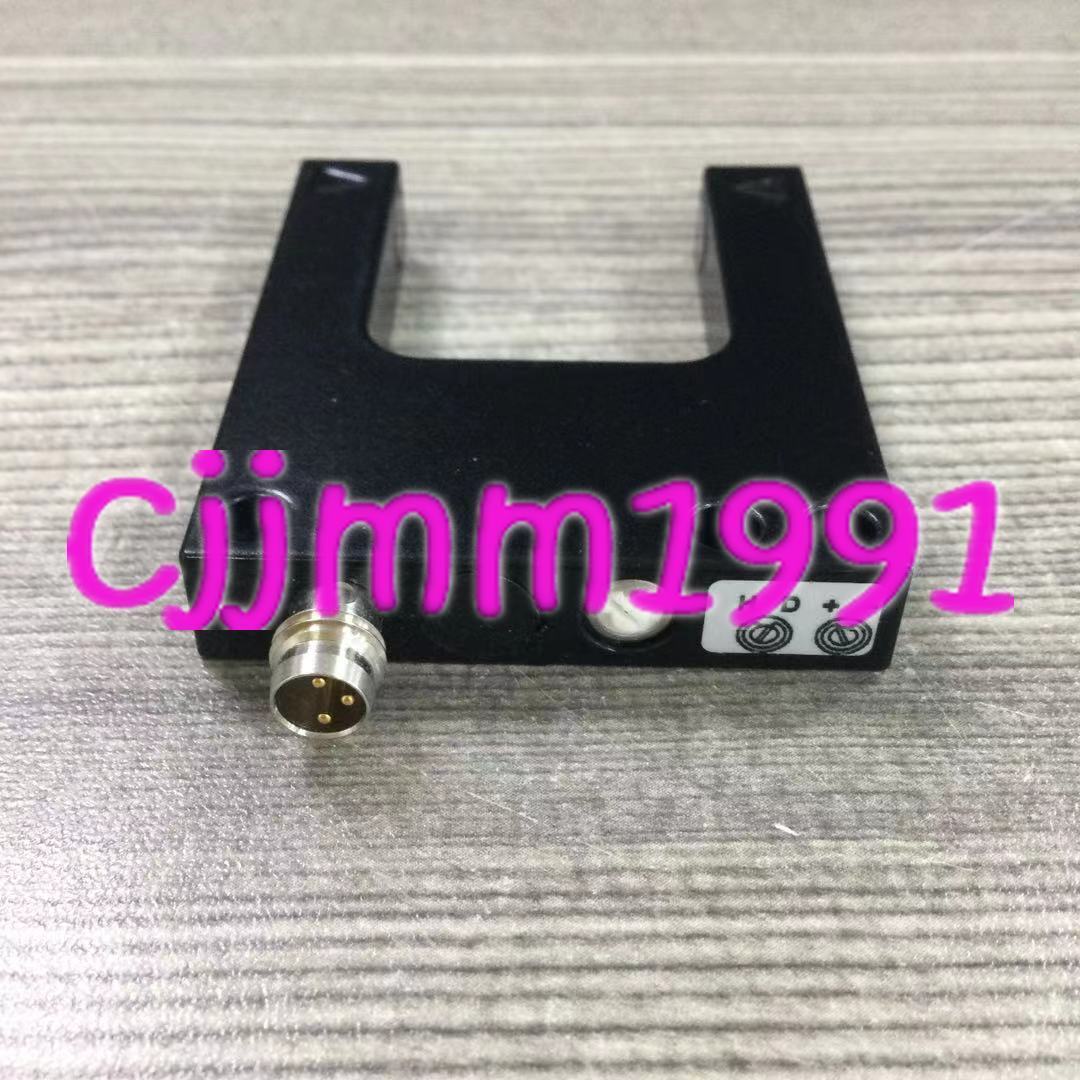 1PC P+F GL30-IR/32/40a/98a sensor with model number 198052 - P+F