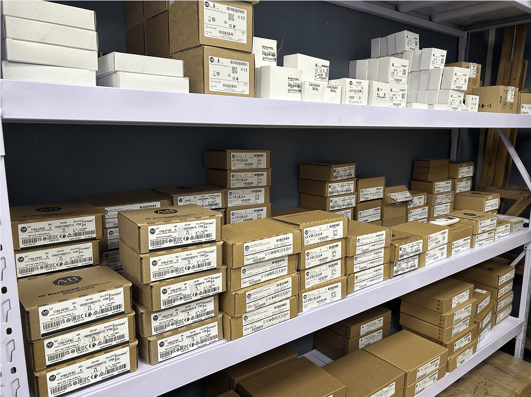Allen Bradley 1768-PA3 Power Supply - ALLEN BRADLEY