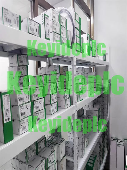 TSXDSZ32R5 1PCS Schneider TSXDSZ32R5 Output Module Fast shipment #k