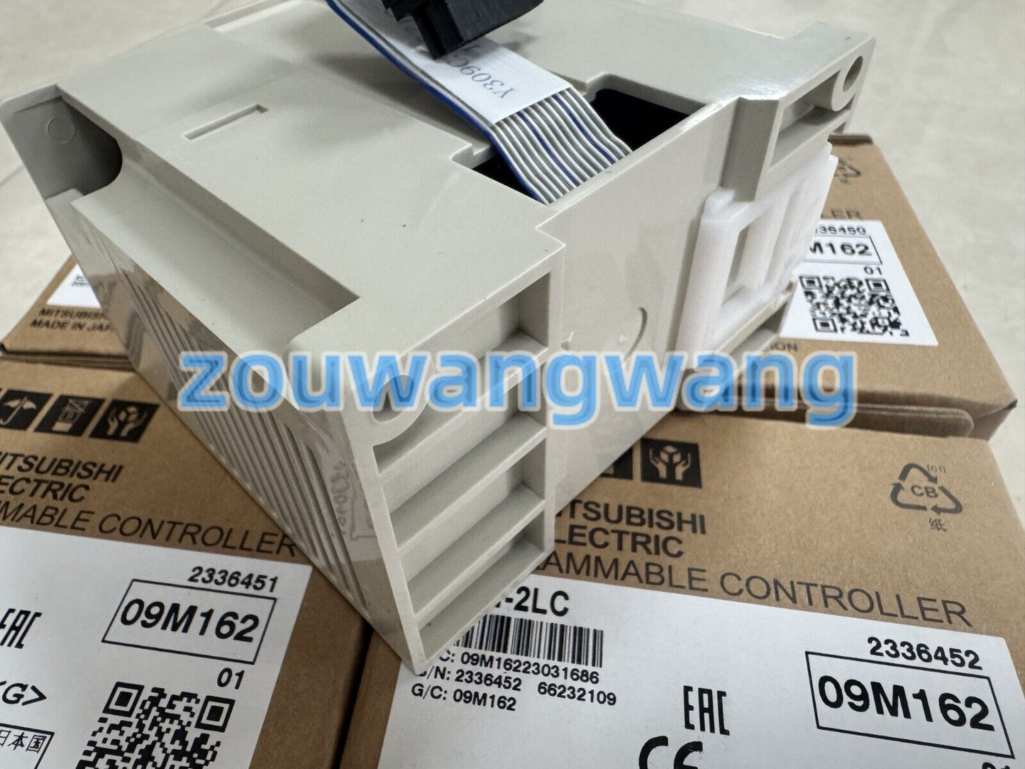 new Mitsubishi Programmable Controller FX2N-2LC FX2N2LC