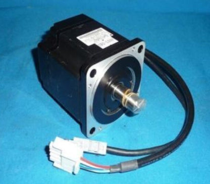 1PC YASKAWA AC SERVO MOTOR SGMPH-02A1A6S