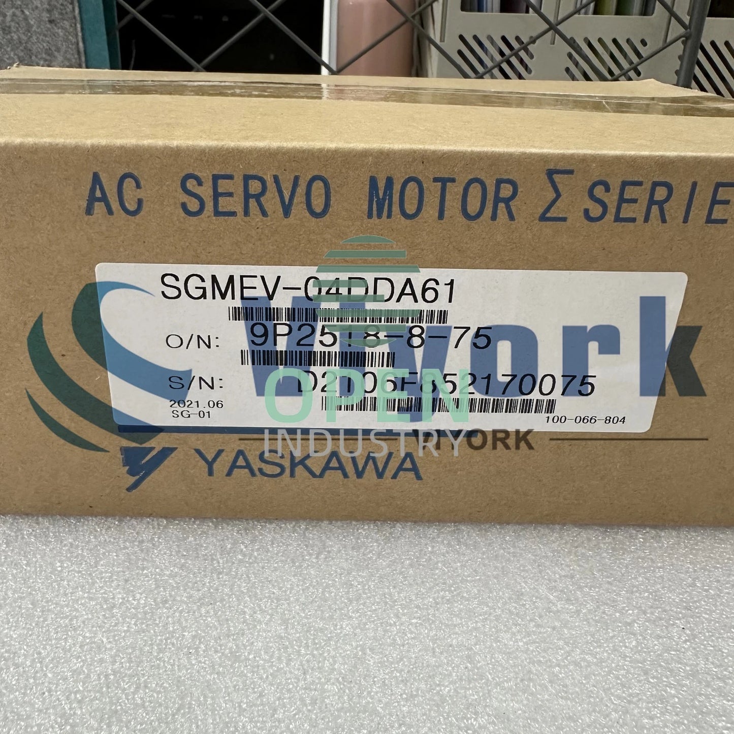 1PCS Yaskawa SGMEV-04DDA61 AC SERVO MOTOR