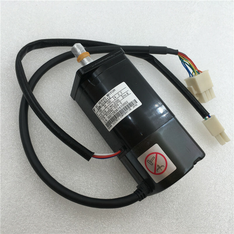 YASKAWA AC SERVO MOTOR SGM-01B312 SGM01B312