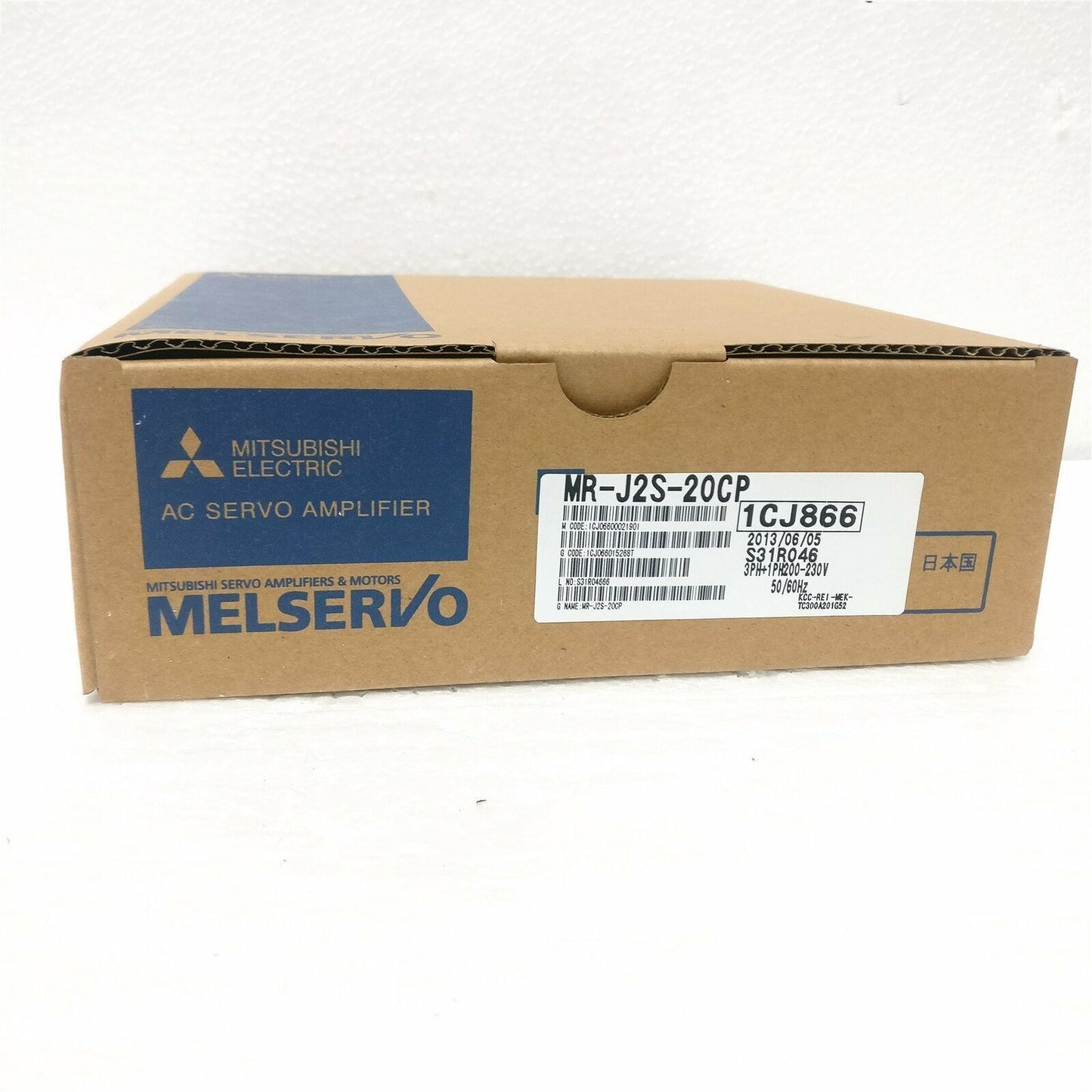 new 1Pcs  Mitsubishi In Box MR-J2S-20CP Servo Motor MRJ2S20CP One year Mitsubishi