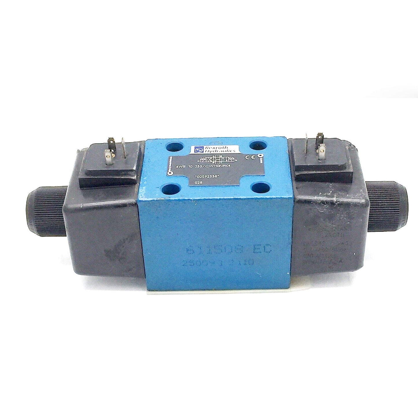 New 1PCS Rexroth Directional Solenoid Valve 4WE 10 J33/CW110N9K4 R900592338 - REXROTH