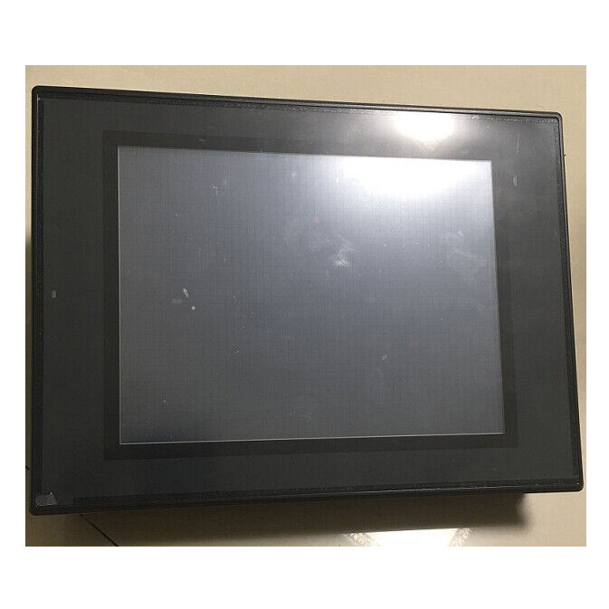 ONE KEYENCE VT3-S10 Touch Screen - ONE KEYENCE