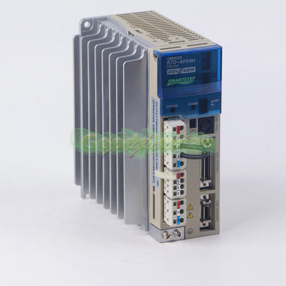 1PC OMRON SERVO DRIVE R7D-AP04H R7DAP04H IN BOX