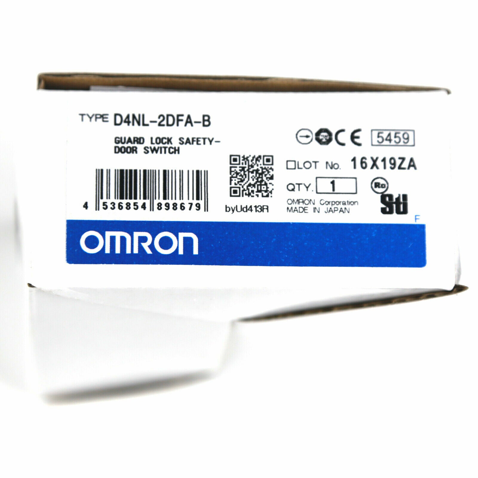 Omron D4NL-2DFA-B PLC Safety Door Lock Switch 24VDC 10A 2NC + 2NC ENTRY | Industrial Safety Switch | Omron Motion Safety Switch - OMRON