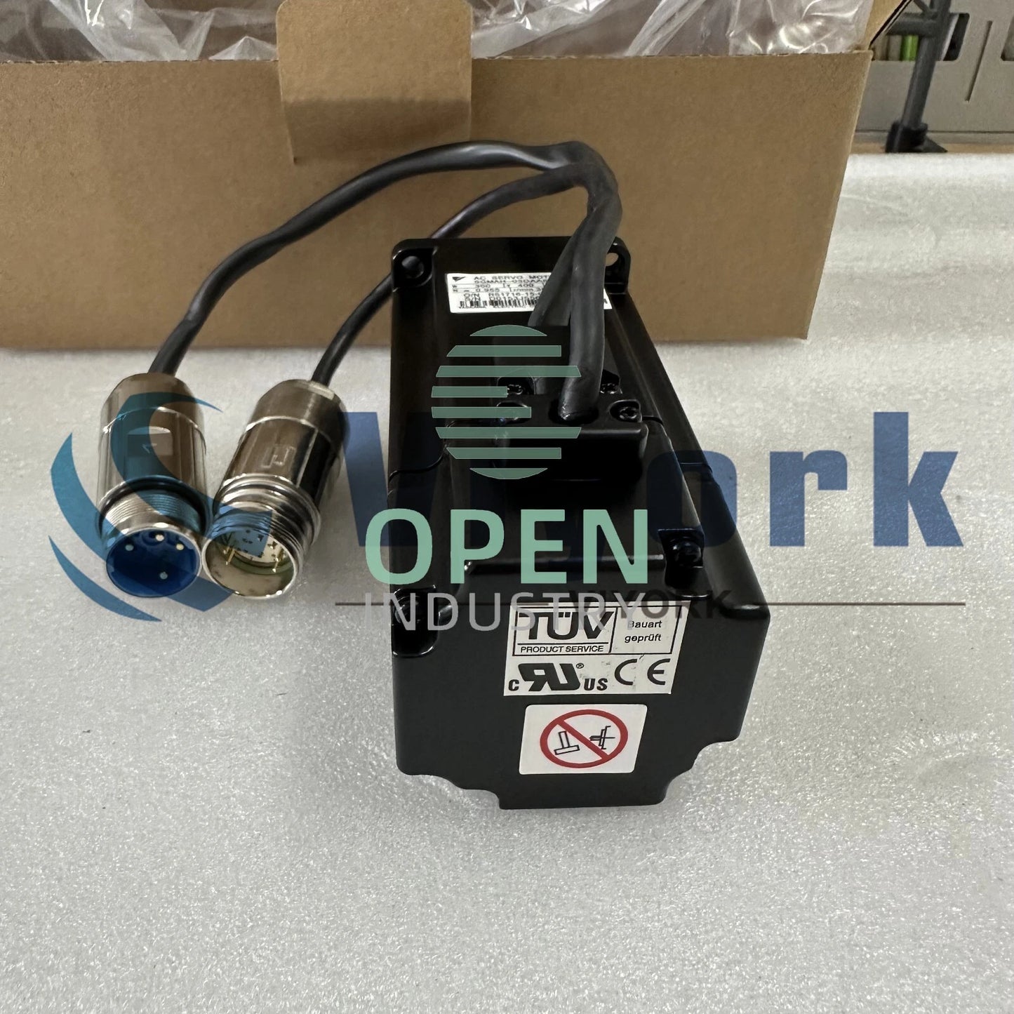 1PCS Yaskawa SGMAH-03DAA61D-OY AC SERVO MOTOR 1.3AMP 400VAC 300W