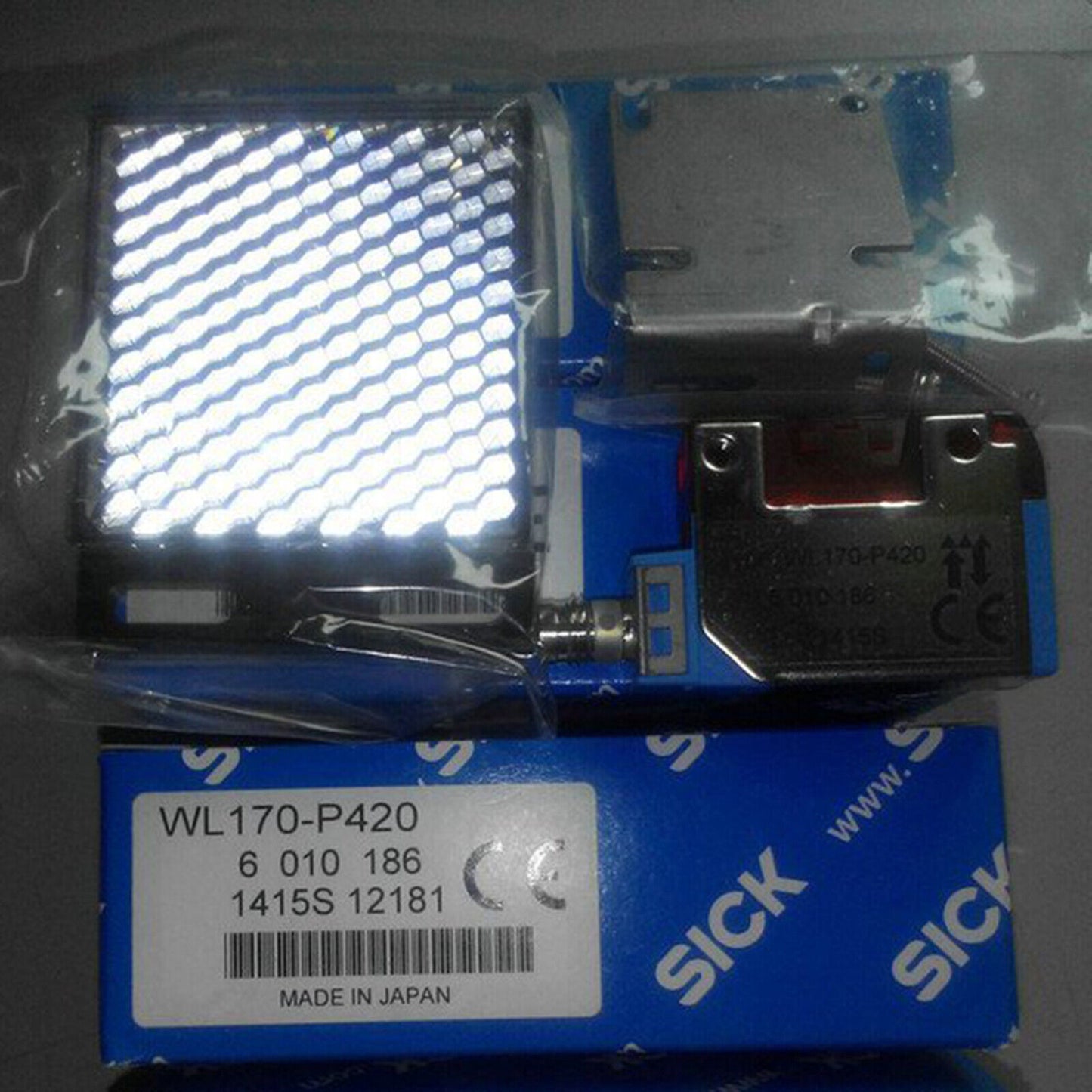 ONE SICK Photoelectric Sensor WL170-P420 - SICK