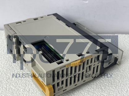 1PC Omron CJ1W-MAD42 Unit PLC Module - OMRON