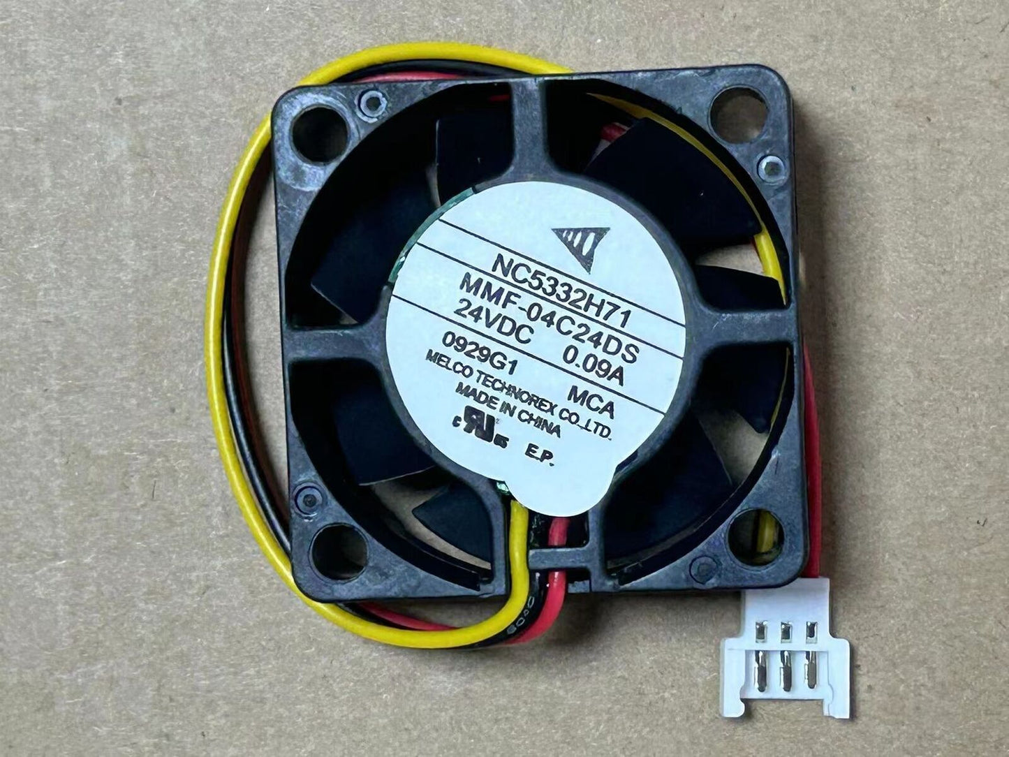 MITSUBISHI NC5332H71 Fan 40mm x15mm 24V 0.09A - MITSUBISHI