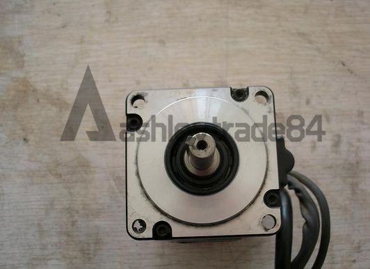 used  One FANUC AC SERVO MOTOR A06B-0113-B175#0008