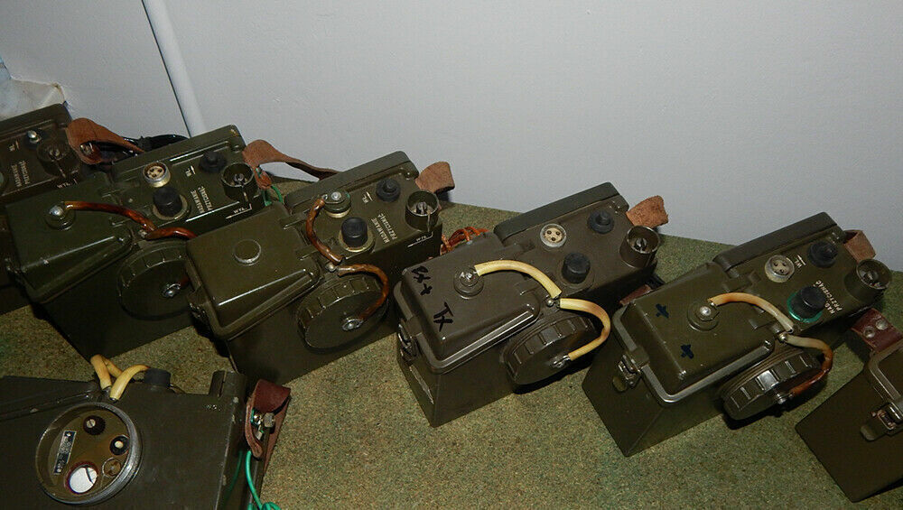 Used Two-Way Radio Soviet Military R-126 - SOVIET MILITARY
