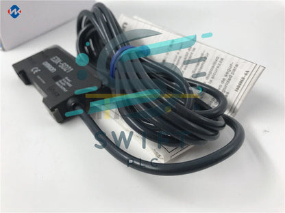 1PCS Omron E3X-SD21 ( E3XSD21 ) Photoelectric Switch