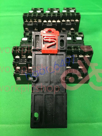 -Electric RXZE2M114 1 BOX OF 7 UNITS RXZE2M1141