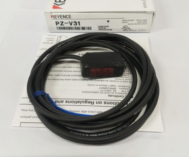1PCS Keyence PZ-V31 PZV31 Photoelectric Sensor In Box Free Shipping