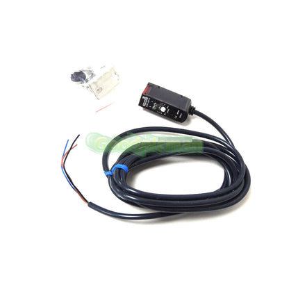 1Pcs E3SAD13 E3S-AD13 Photoelectric Sensor Diffuse Reflection Sensor 1Pcs/