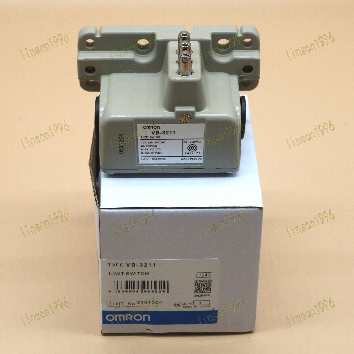 ONE OMRON Travel Switch VB3211 - OMRON
