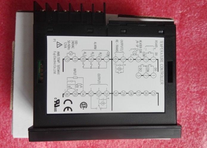 new Fst PXR5TCY1-8W000-C 1PCS FUJI Temperature Controller - FUJI