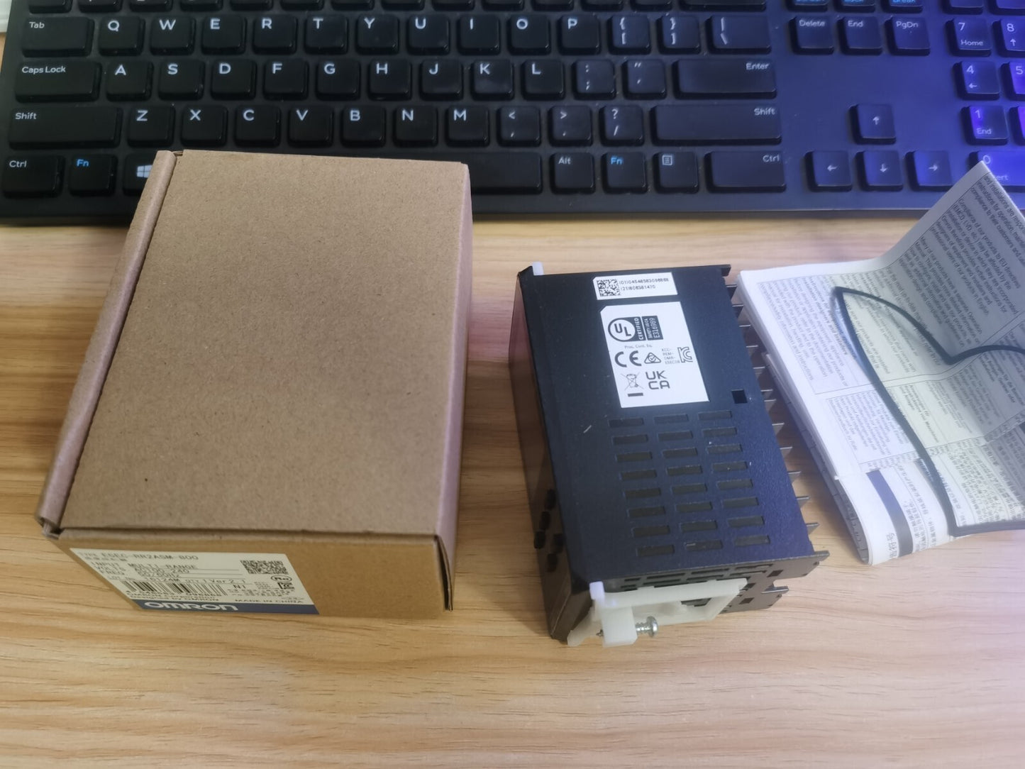 Digital Omron Temperature Controller E5EC-RR2ASM-800 100-240VAC  *TT