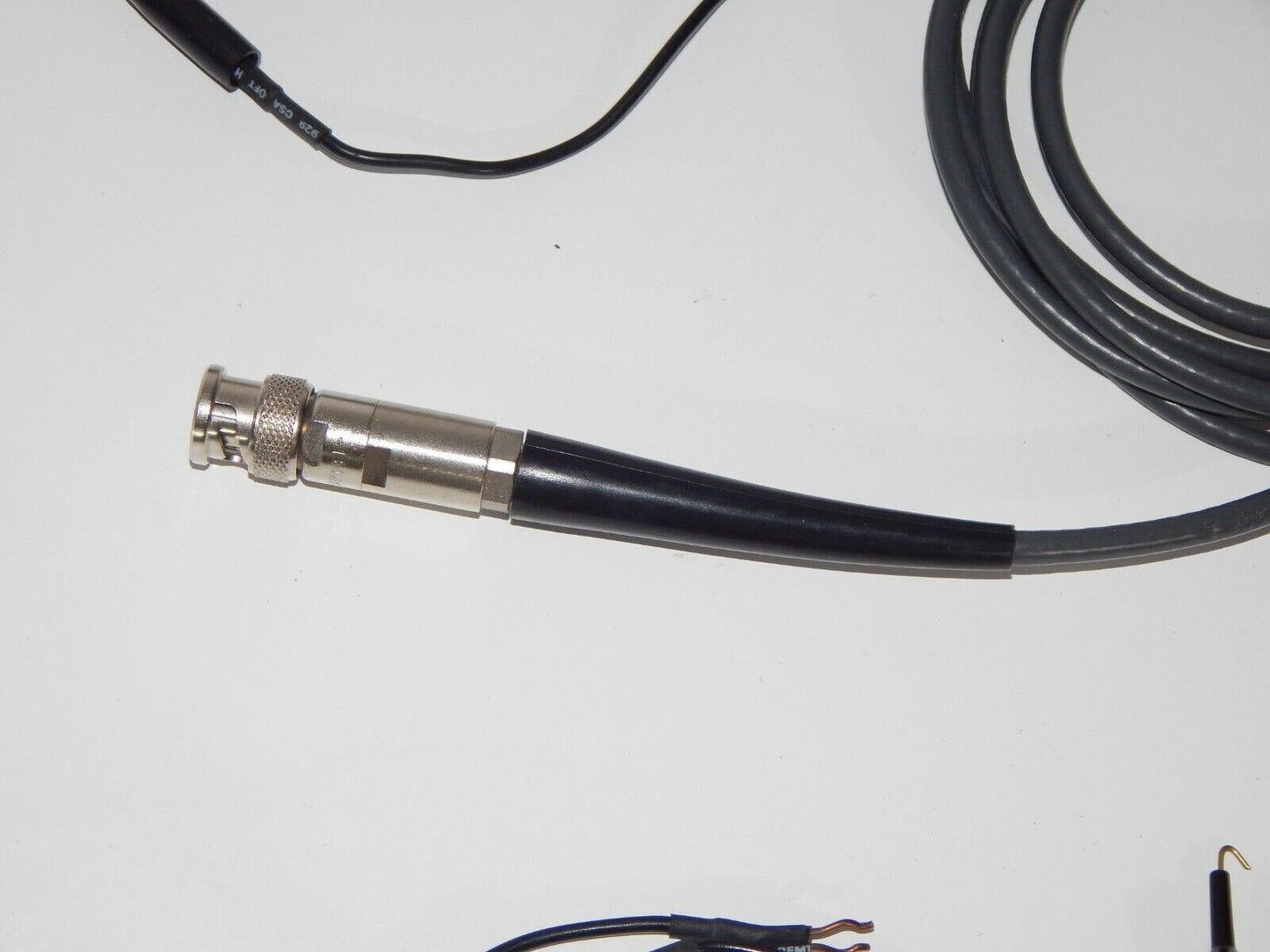 used Tektornix P6007 probe with accessories - TEKTORNIX