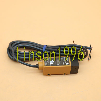 Omron Photoelectric Switch E3S-R1B4 12-24VDC - OMRON