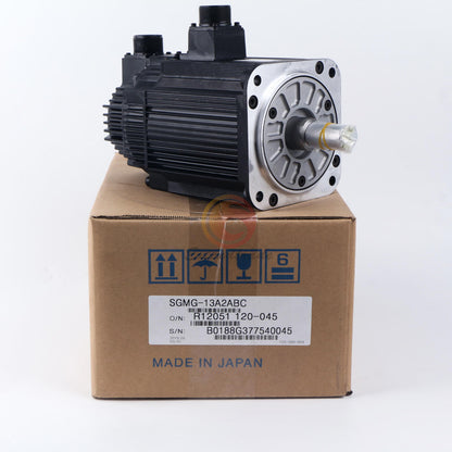 1PC YASKAWA SGMG-13A2ABC AC SERVO MOTOR SGMG13A2ABC