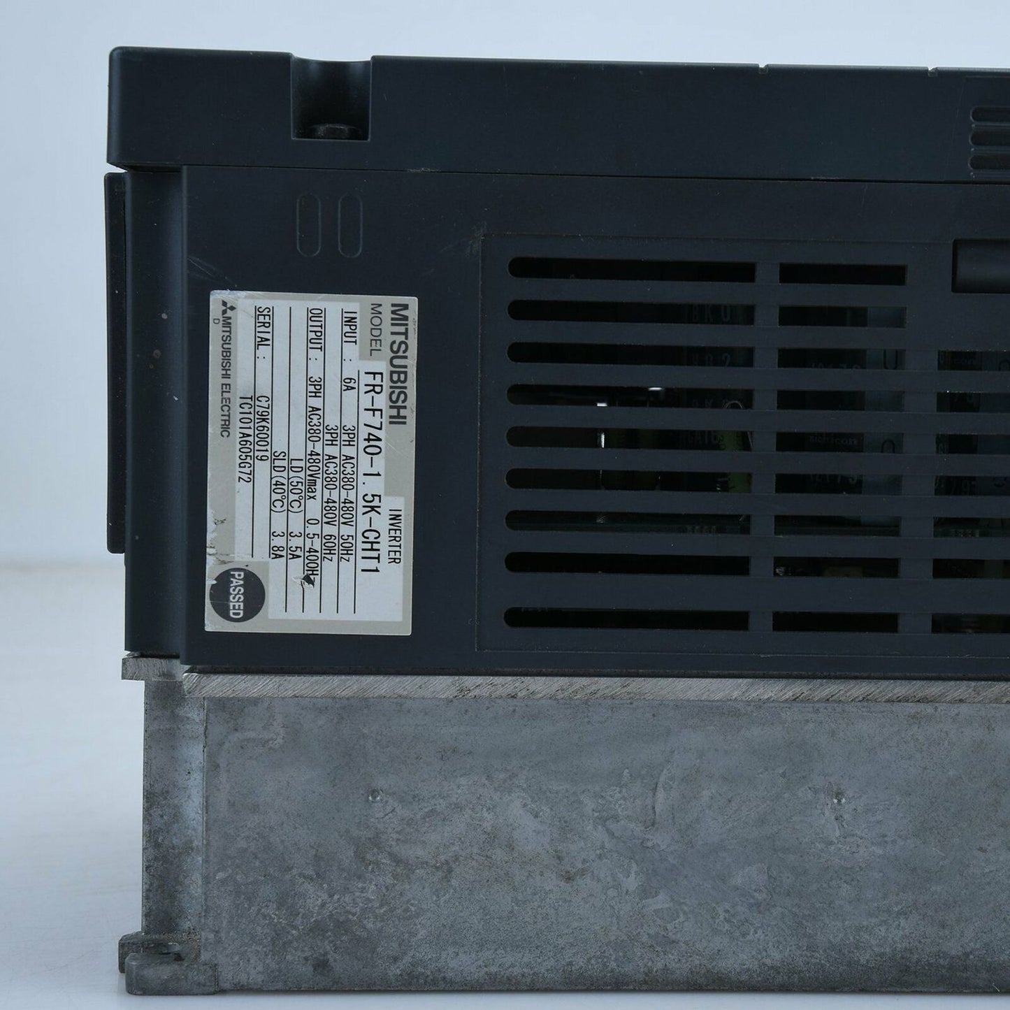 used ONE Mitsubishi inverter FR-F740-1.5K-CHT1 FRF7401.5KCHT1 Fully tested - MITSUBISHI