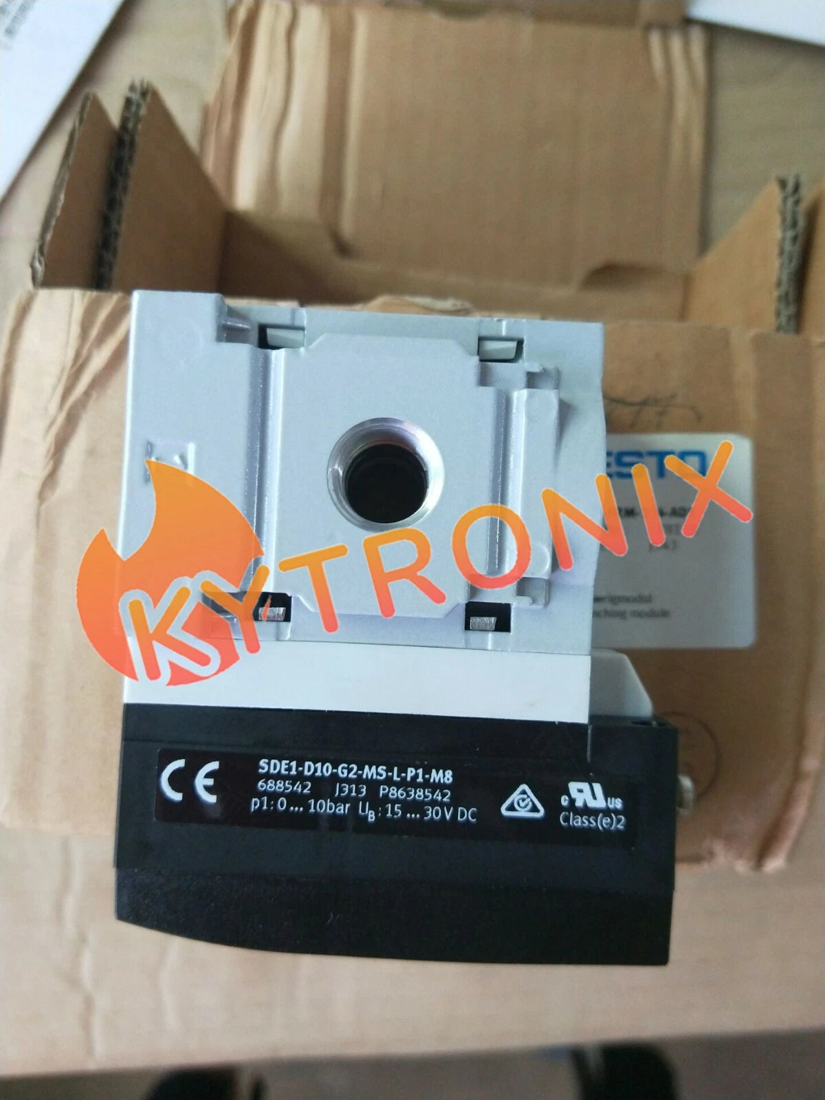 1Pcs FESTO SDE1-D10-G2-MS-L-P1-M8 688542