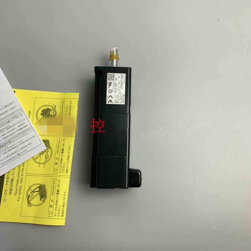 YASKAWA SGMJV-01ADL2C AC SERVO MOTOR SGMJV01ADL2C