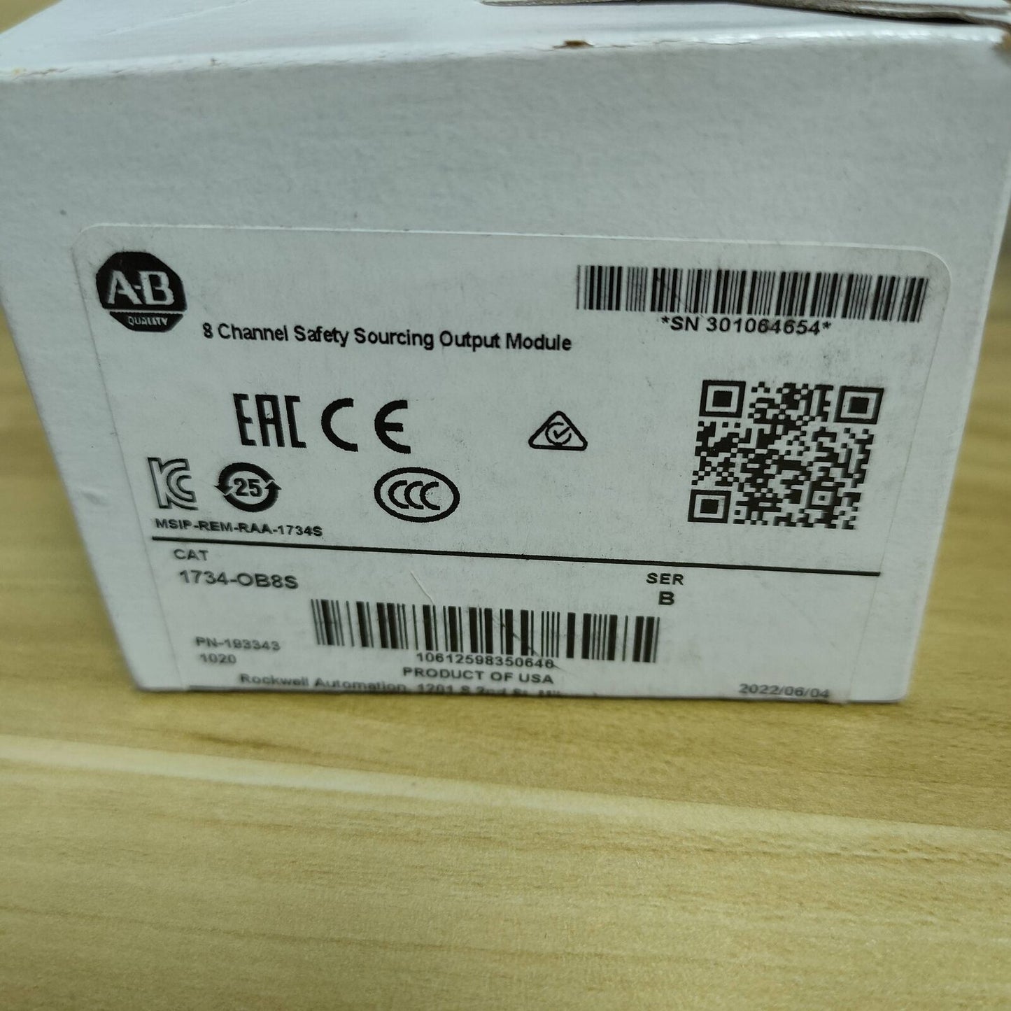 Allen-Bradley 1734-OB8S Safety Output Module: 8-Point Safety Source - ALLEN-BRADLEY